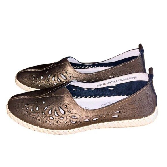 8M Bronze Loafer Mirtha Slip-On EUC Pristine Condition Leather Cut-out Design - Picture 4 of 16